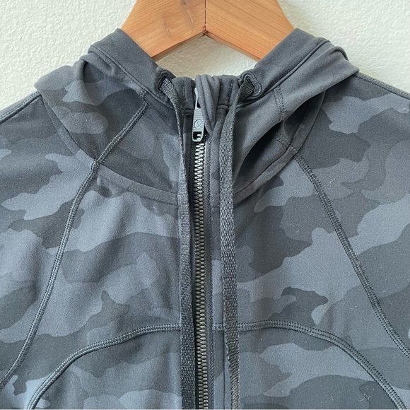 NWT Lululemon Hooded Define Jacket *Nulu Heritage Camo Deep Coal Multi Size 4 - Picture 3 of 8